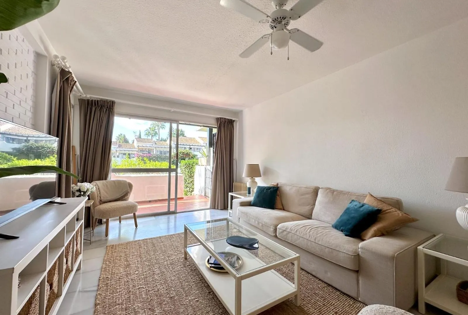 Modern 2 Bedroom Apartment In Marbella