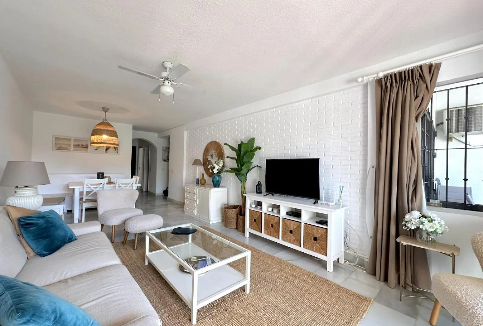 Modern 2 Bedroom Apartment In Marbella